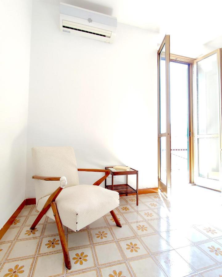 Eco House San Michele Hostel Borgo San Michele  Bagian luar foto