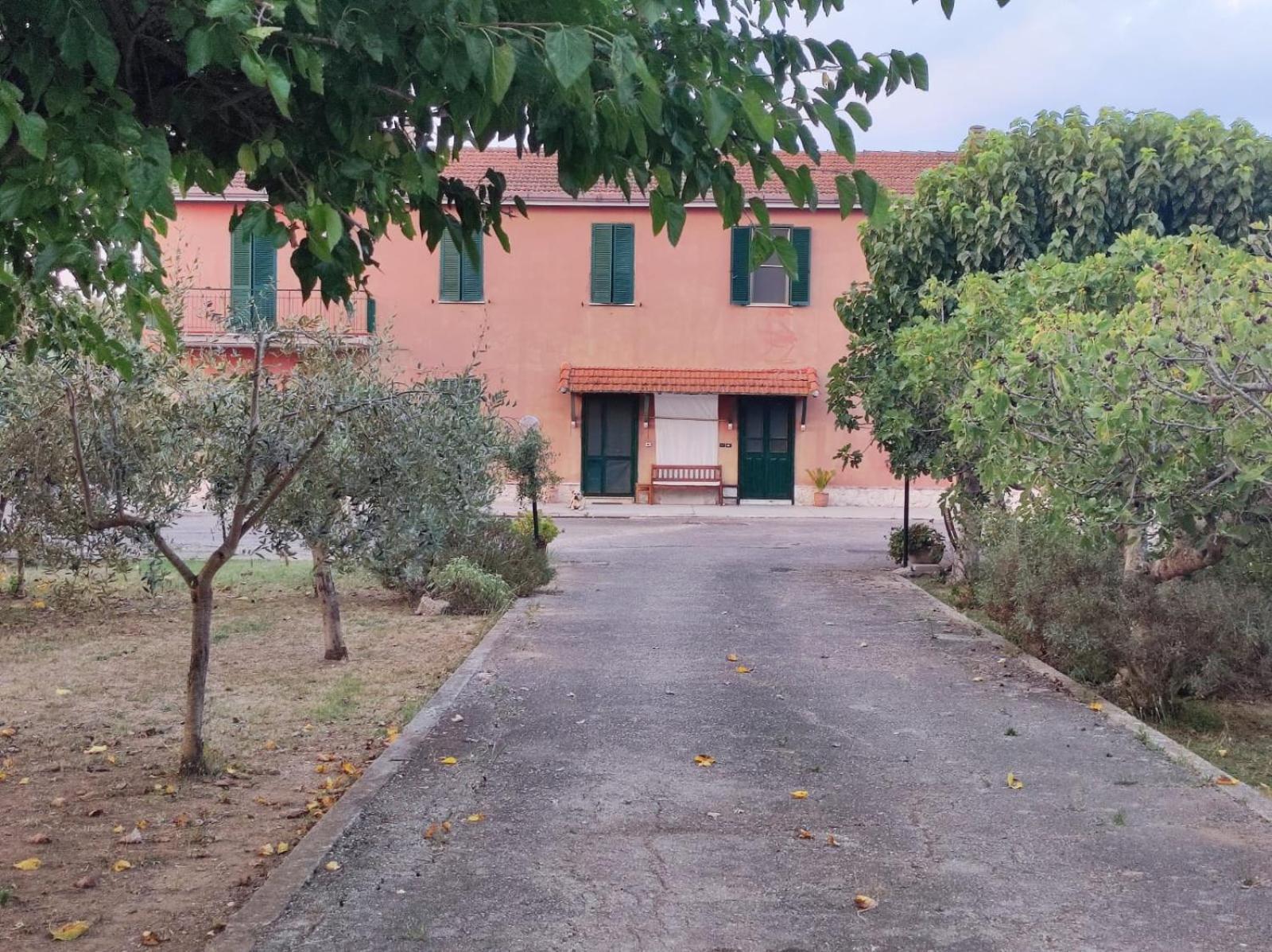 Eco House San Michele Hostel Borgo San Michele  Bagian luar foto